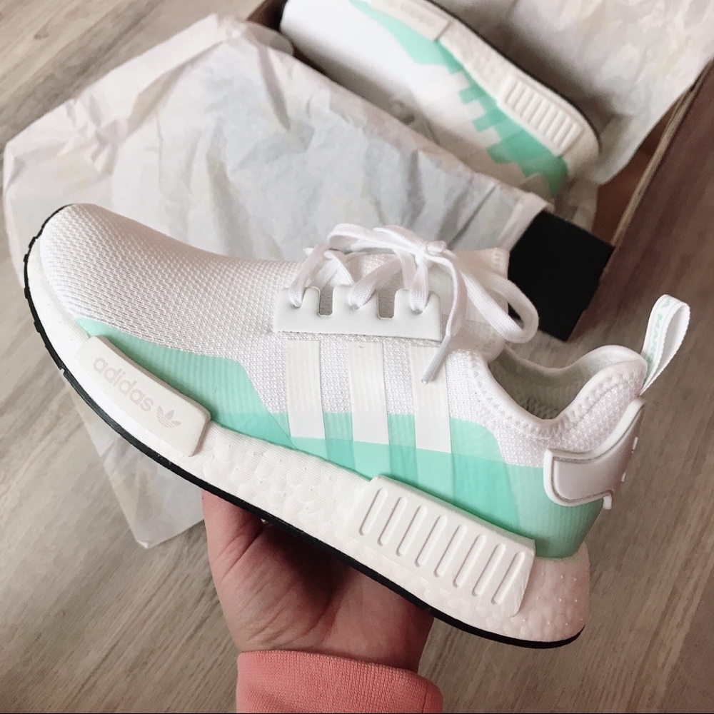 Adidas NMD R1 - Picture 2 of 8